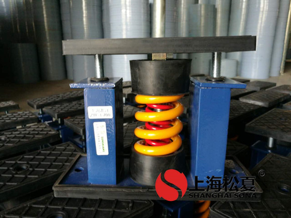 咸陽電信數據中心中央空調主機用可調式彈簧減的發(fā)貨實拍圖3